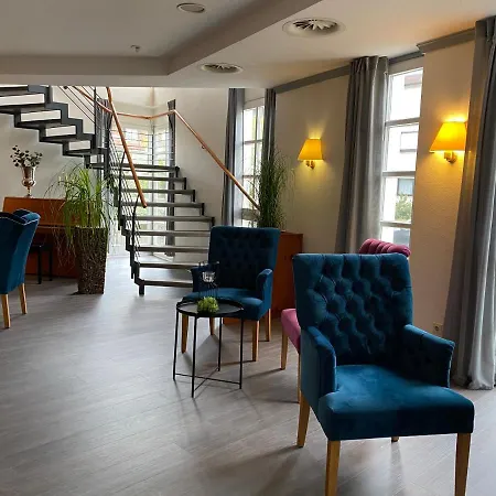 Weinhotel Roemerbad 호텔 바트잘츠우프렌