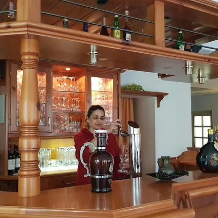 Weinhotel Roemerbad 3*