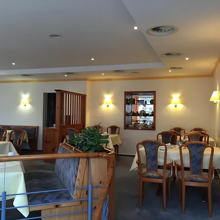 Weinhotel Roemerbad Hotel 3*