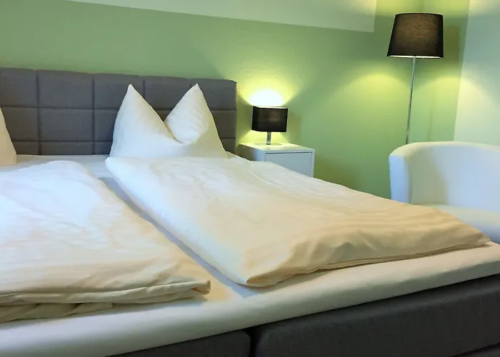 فندق Weinhotel Roemerbad 3*