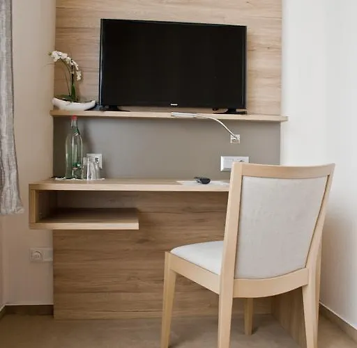 Weinhotel Roemerbad 3* باد سالزفلن