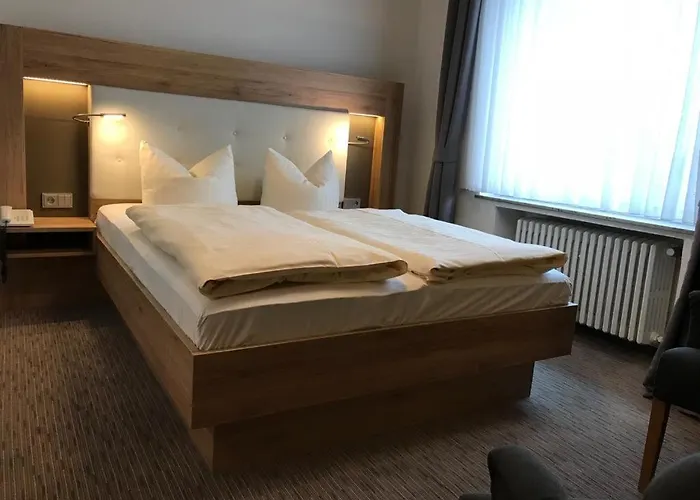 Weinhotel Roemerbad فندق باد سالزفلن